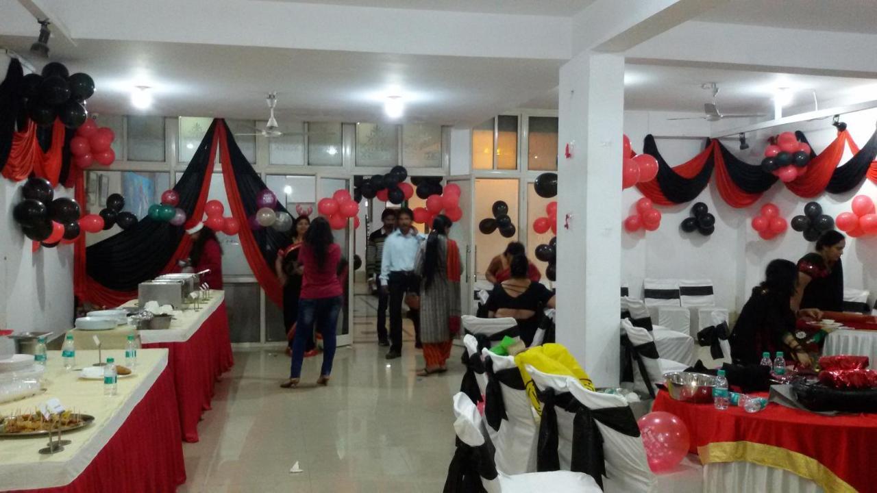 Hotel Tapti Saral Bhopal Buitenkant foto